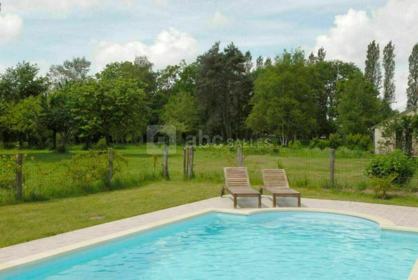 Piscine extérieure