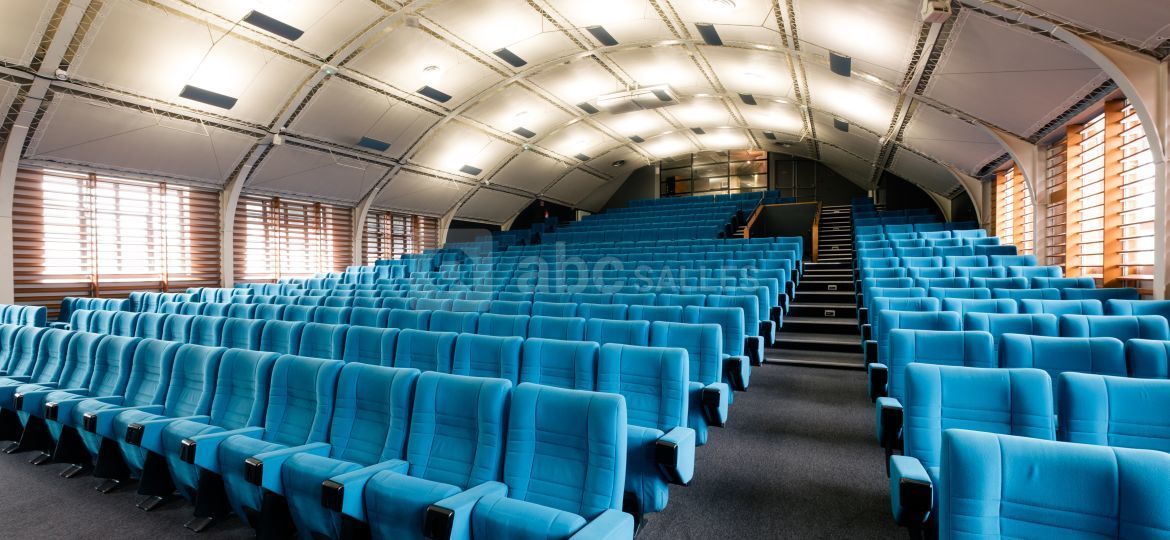 Amphithéâtre Jules Verne