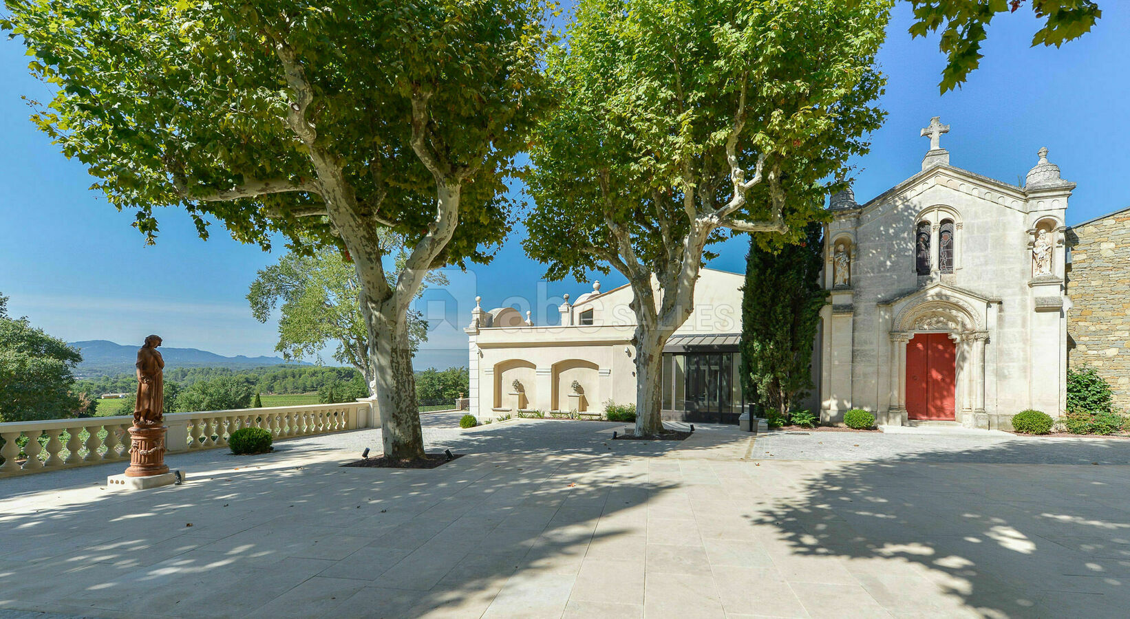 Cour des platanes