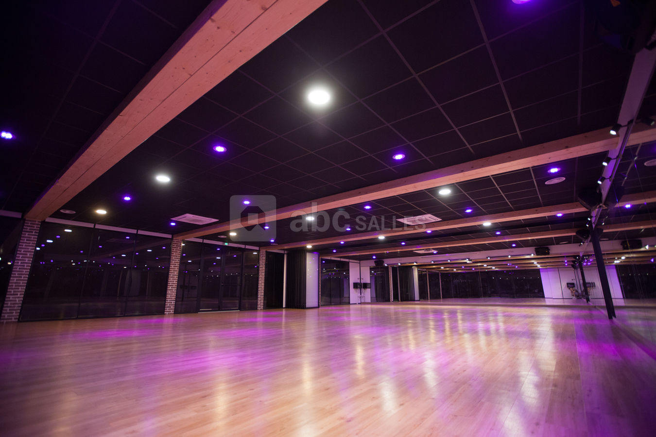 Studio 7 Dance Complexe