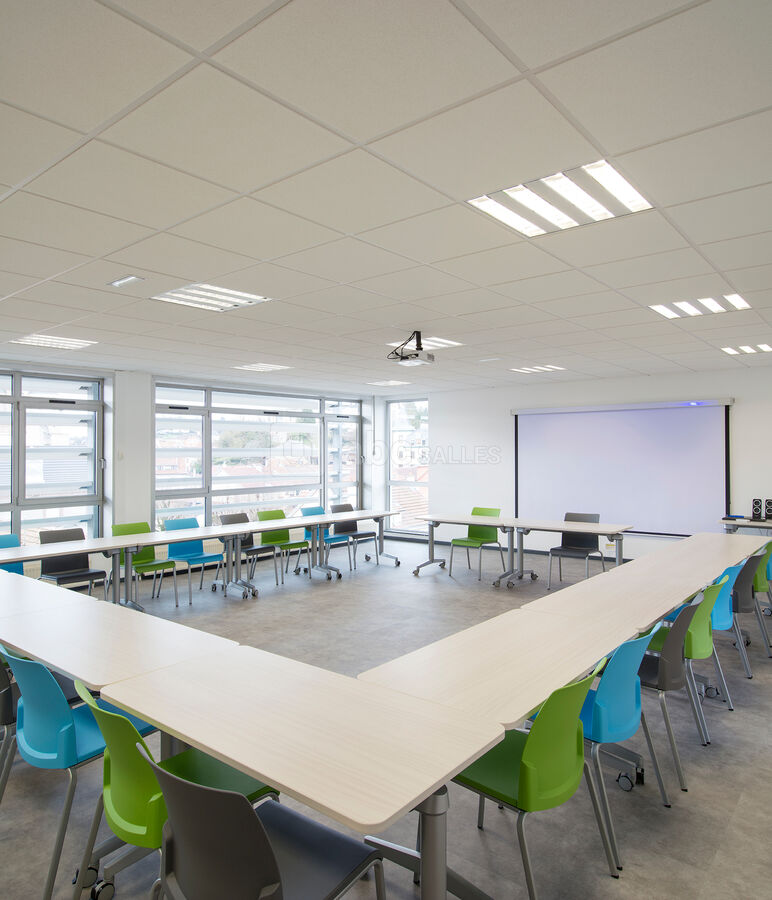 Salle de réunion / classe Charles Weisser - Configuration U - Montbéliard