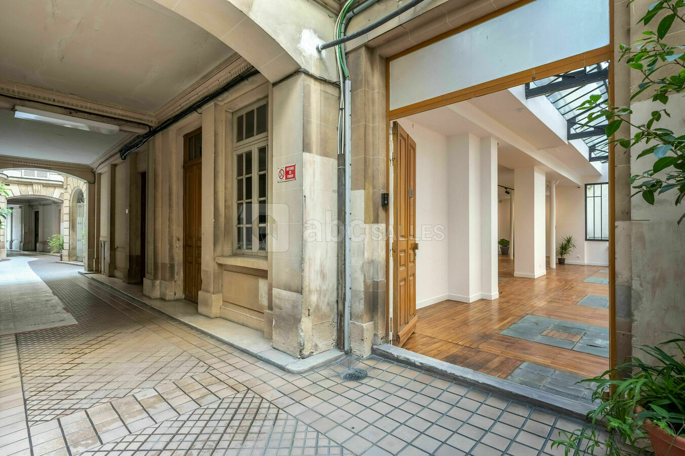 11 Rue Des Quatre Fils 75003 Paris Le Showroom des Filles du Calvaire - ABC Salles