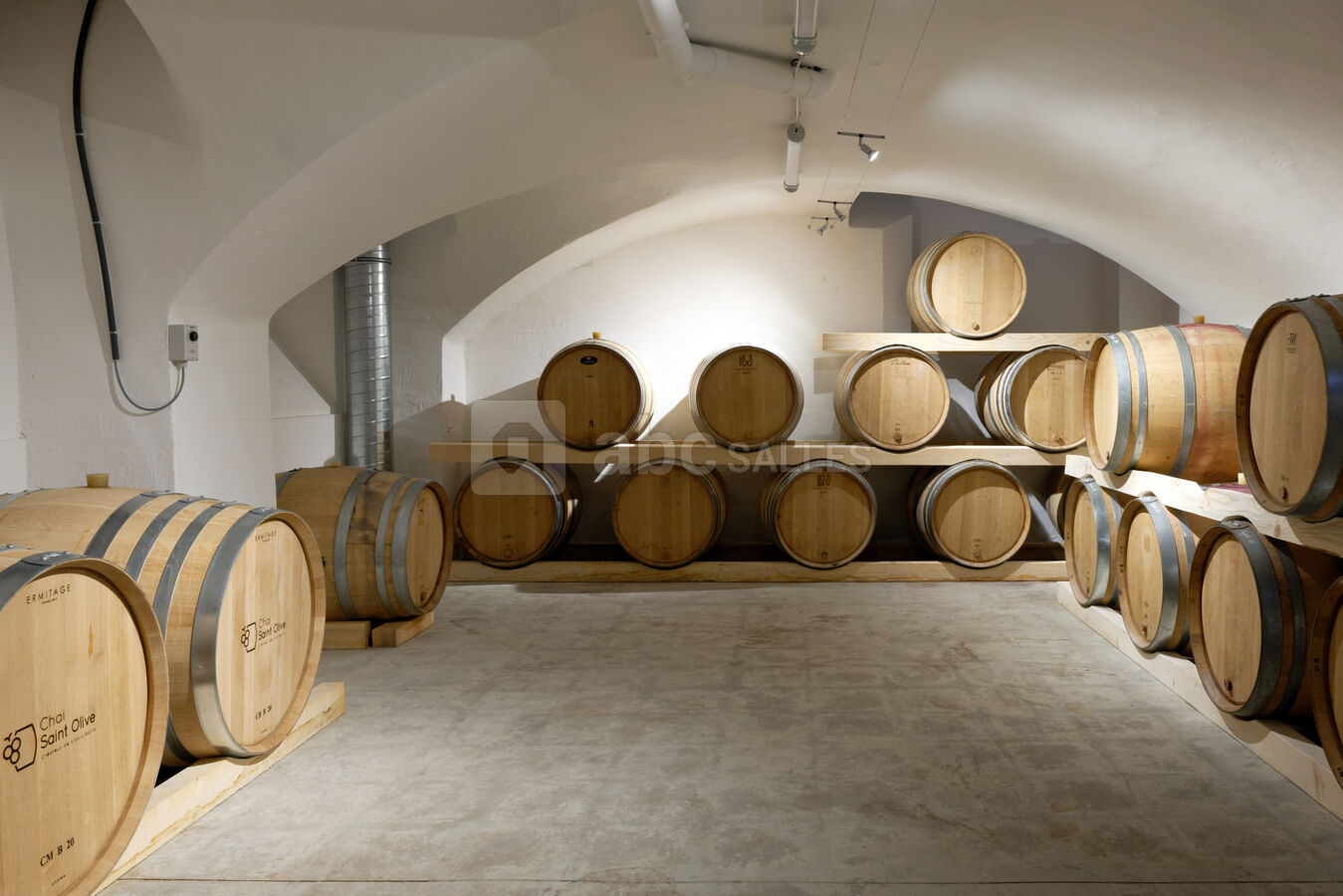 LE CHAI A BARRIQUES