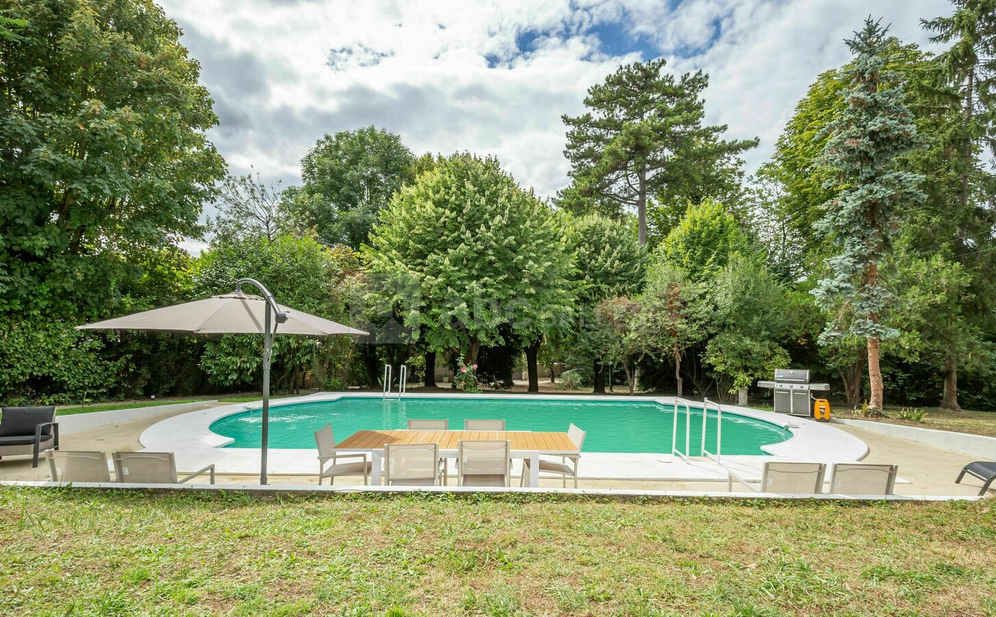 Villa PrivateLodge Chennevières