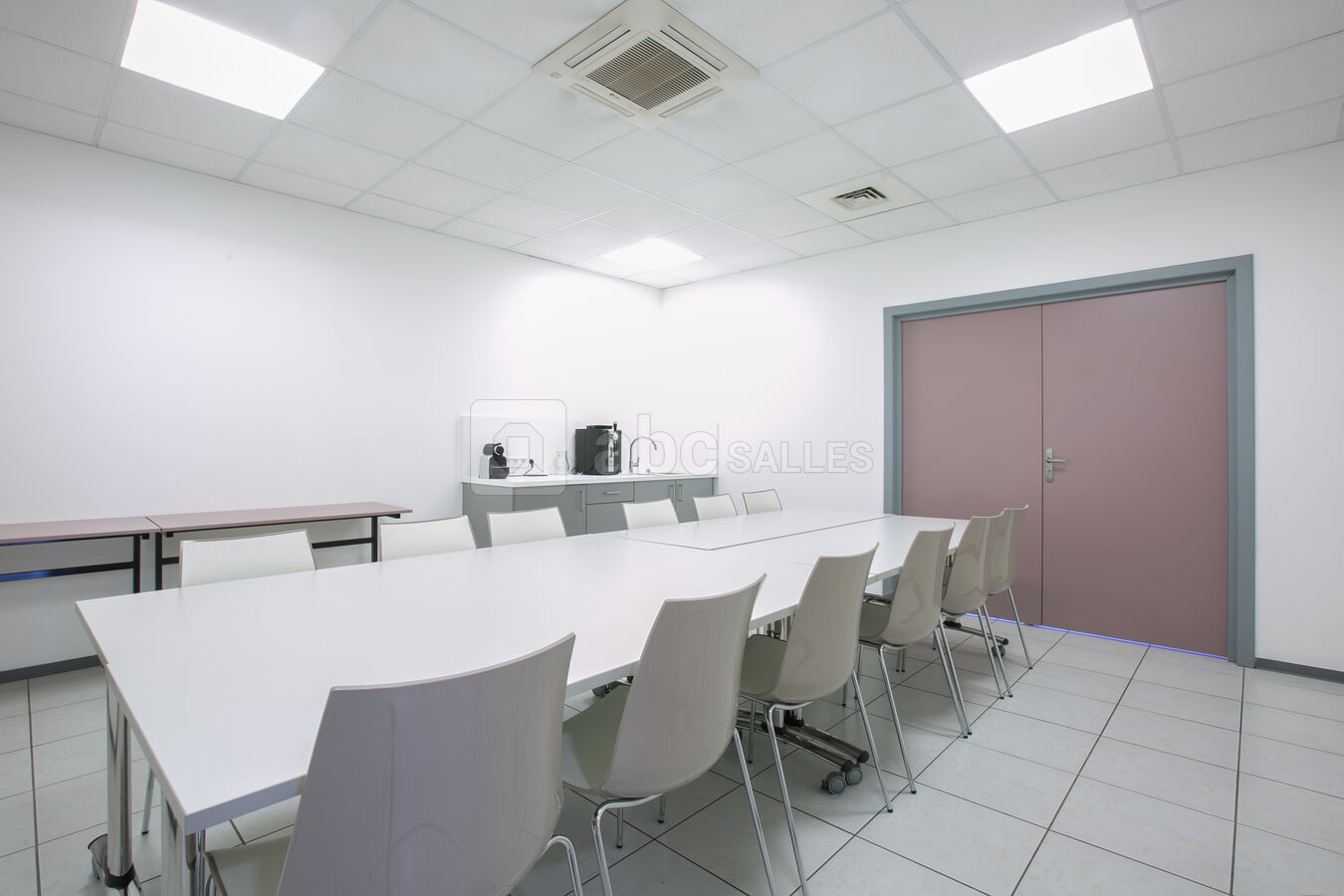 Salle Alain Belcourt (espace utilisé pour pauses déjeuner)