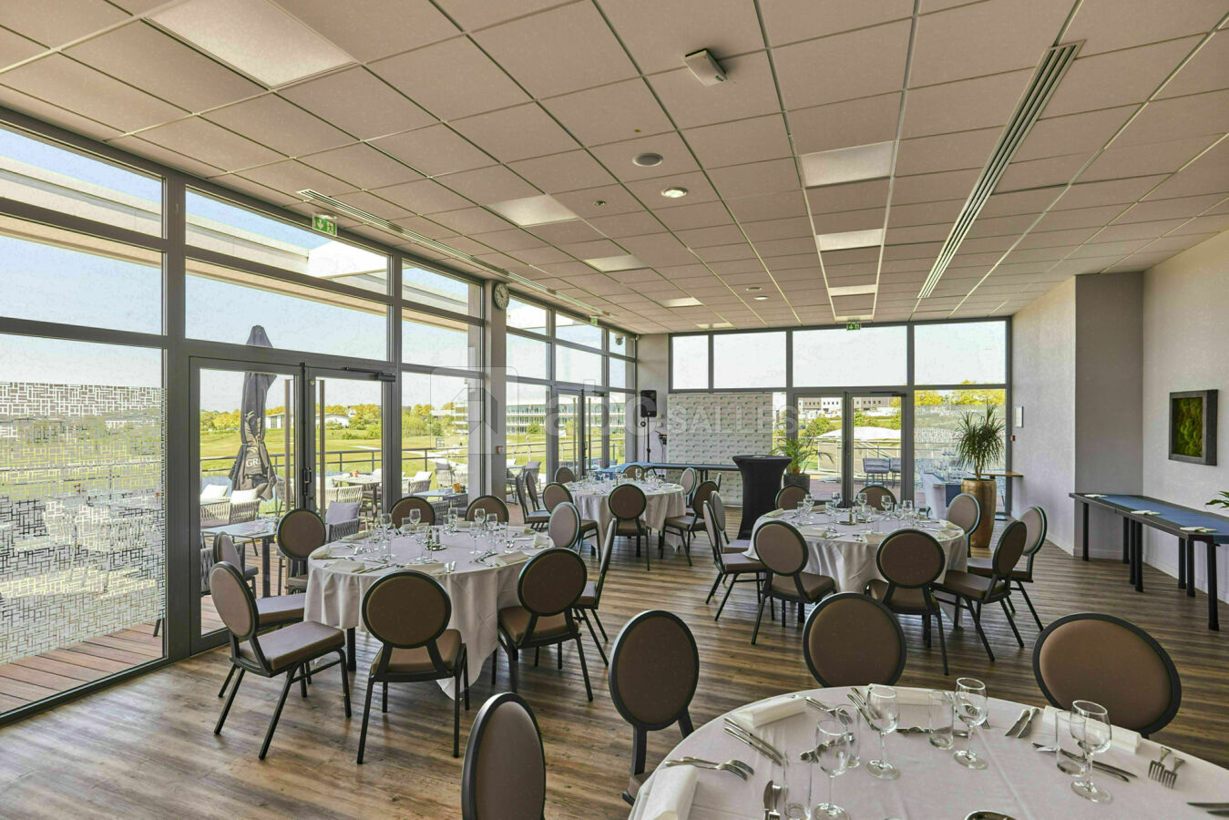 Salle Wings déjeuner