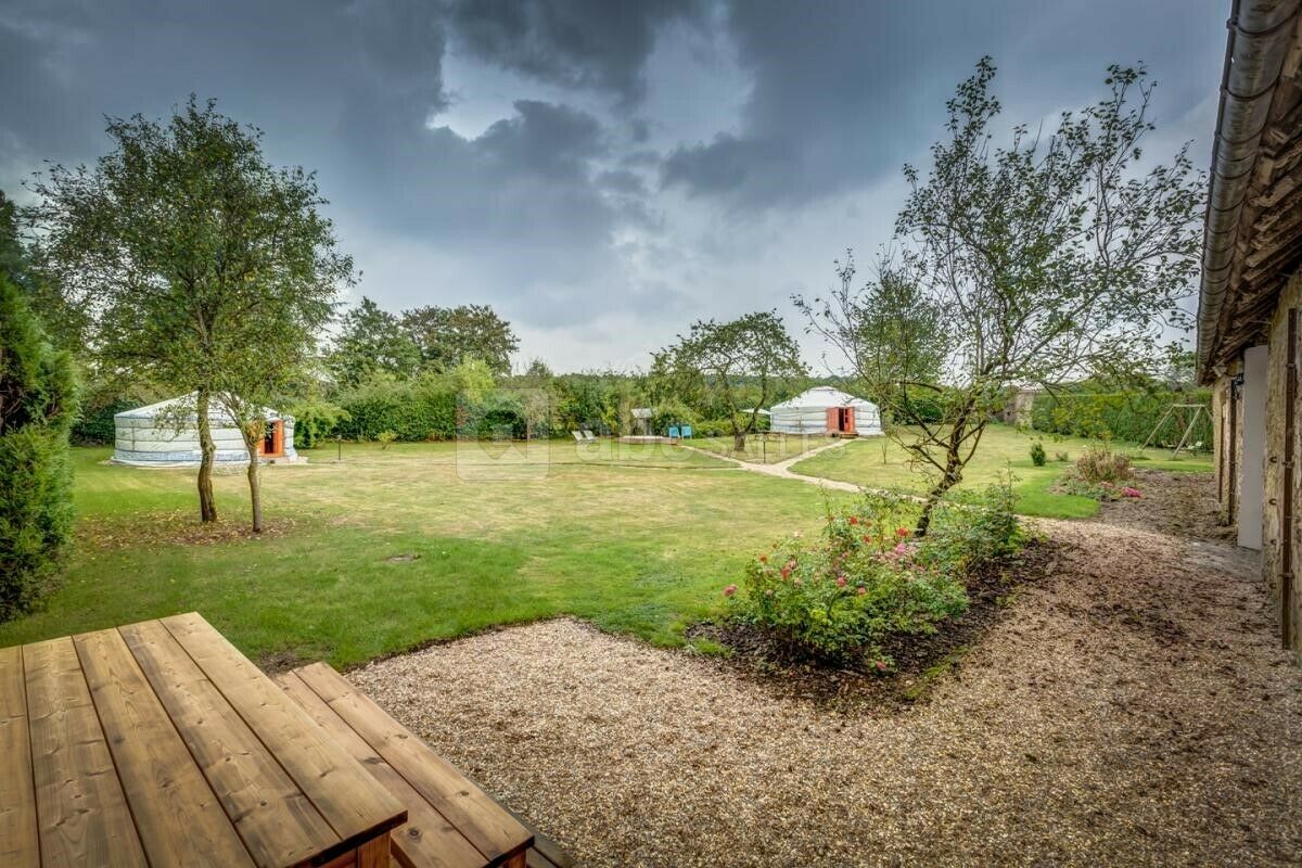 Jardin paysager privatif 2500m2