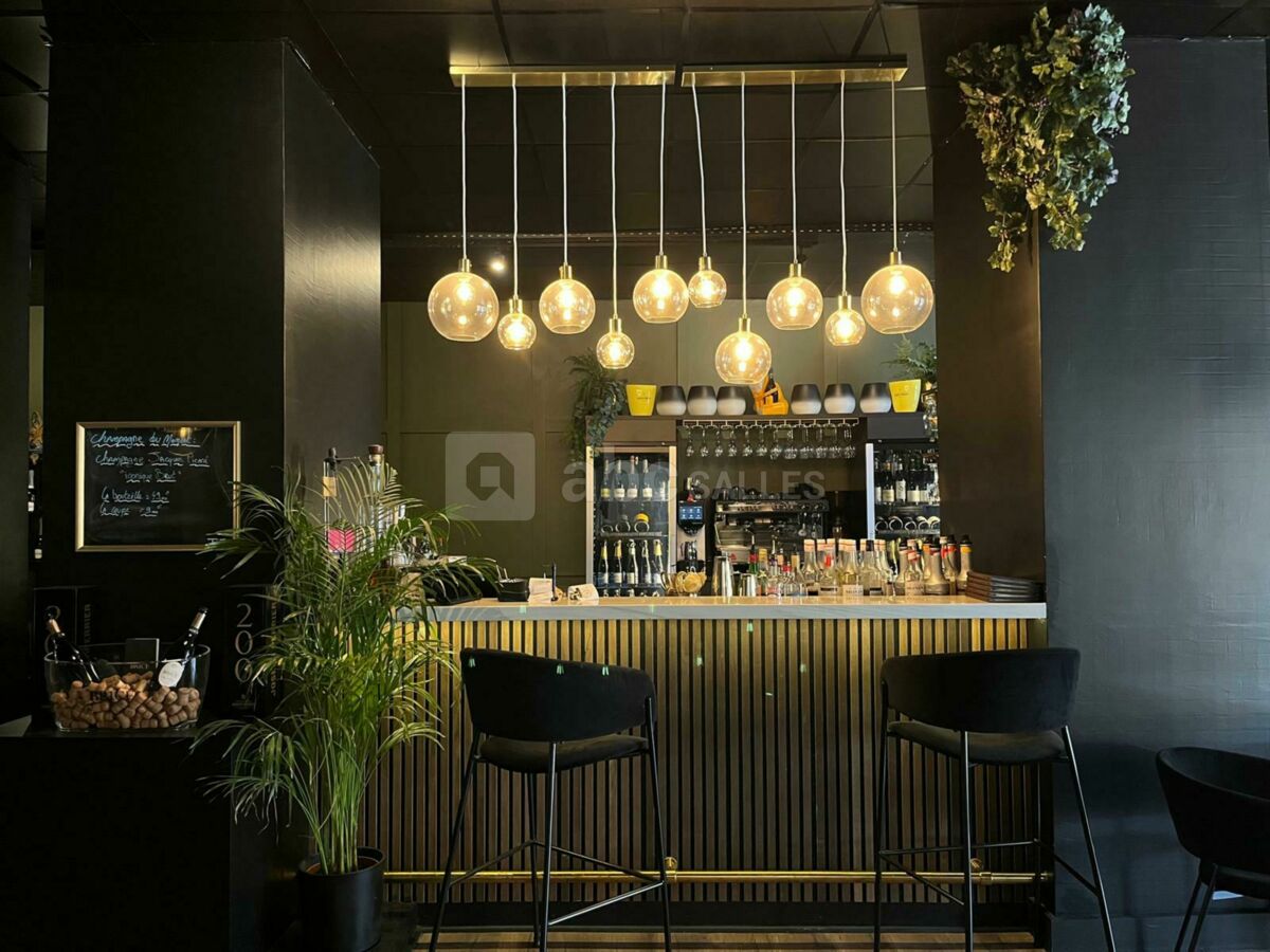 Bar à Champagne "Aux Bulles Champenoises" de l'hôtel