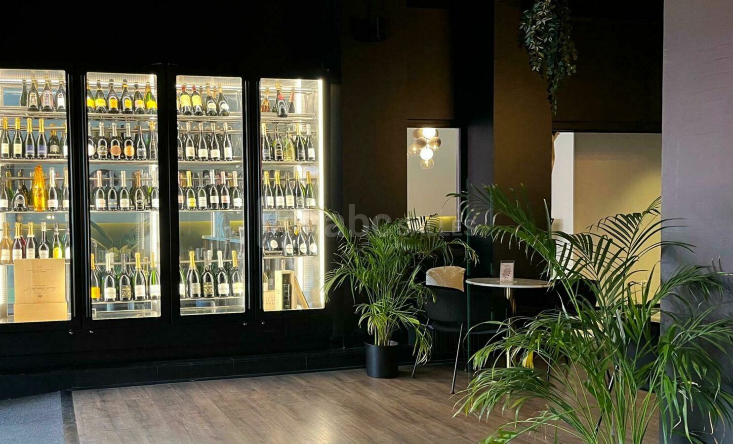 Bar à Champagne "Aux Bulles Champenoises" de l'hôtel