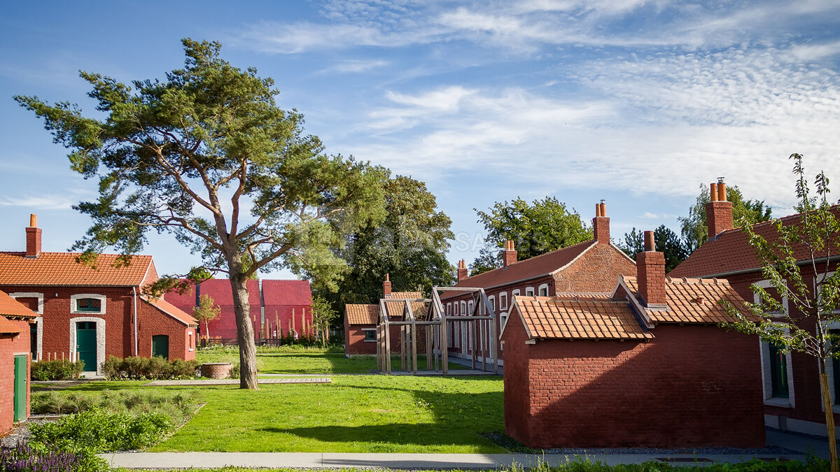 Extérieur de la Cité des Électriciens