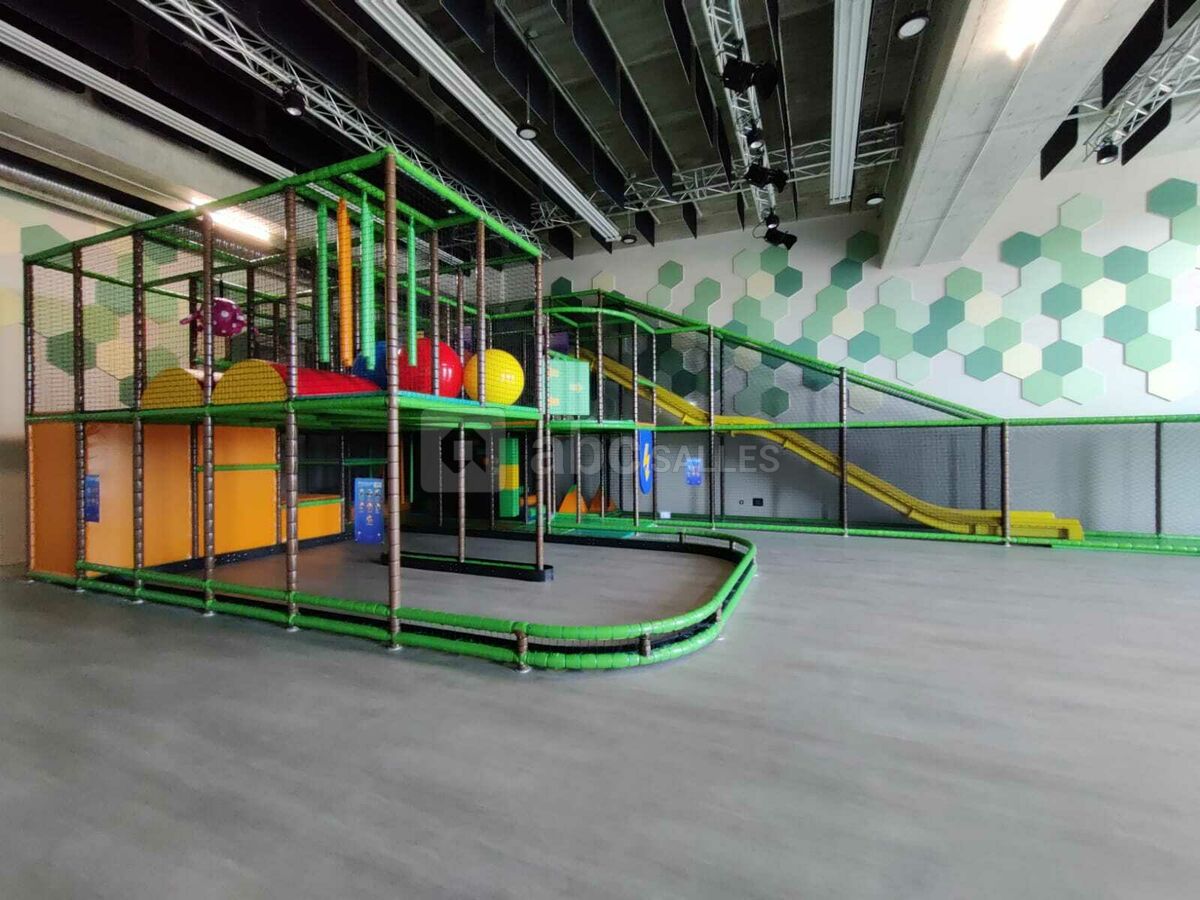 ESPACE FUNPARK - 300 m²