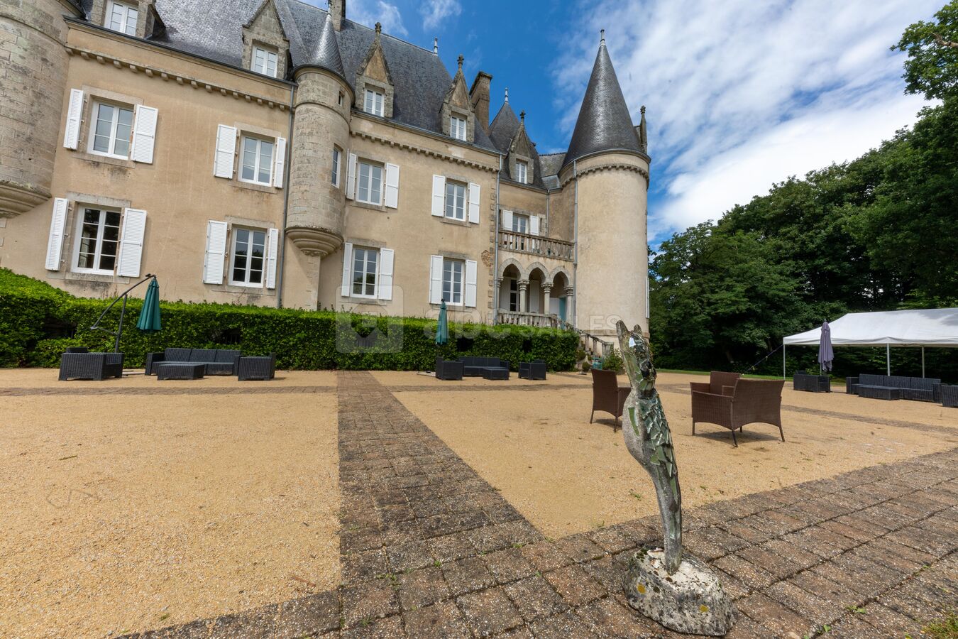 Façade sud avec terrasse à la française
