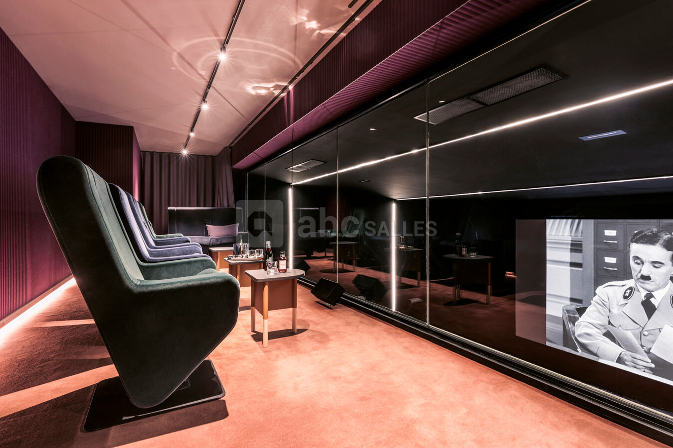 Loge