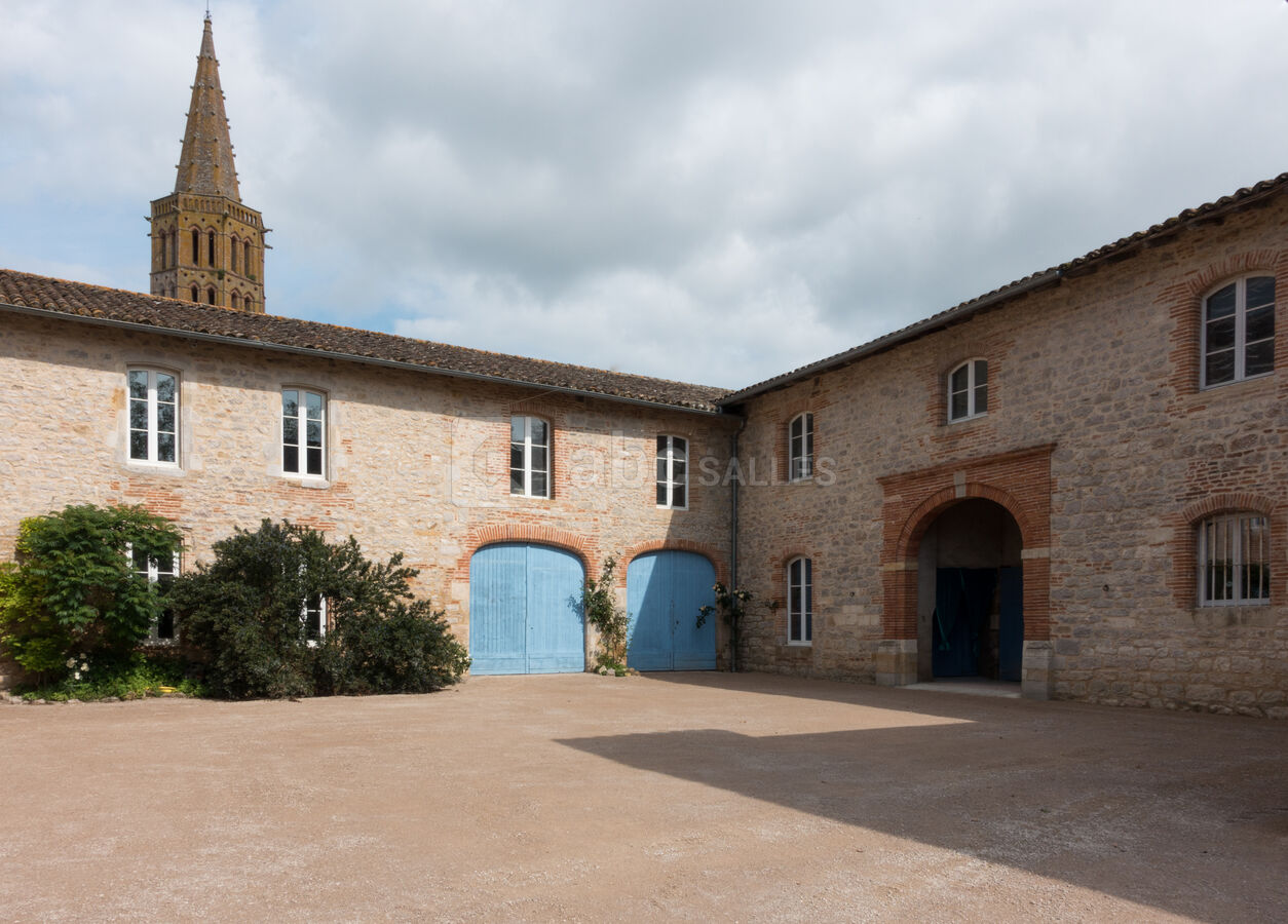 Les Salles Claude Namy