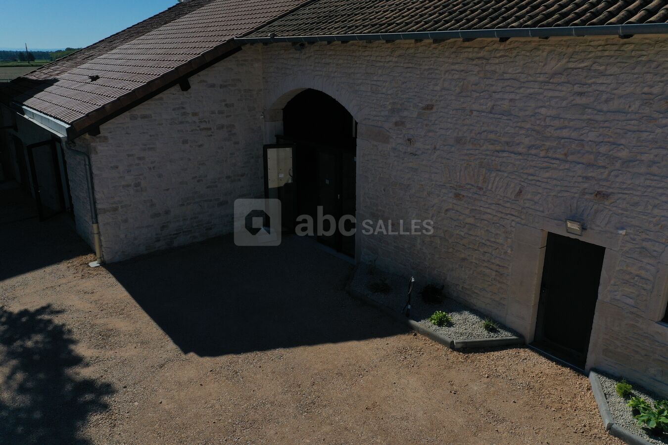 Entrée salle de réception