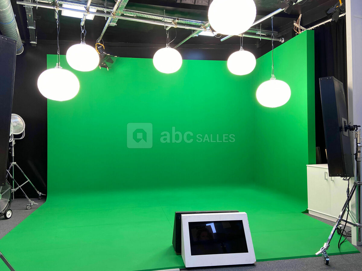 STUDIO FOND VERT