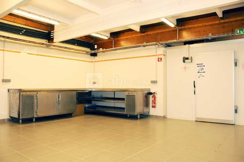 Office traiteur avec chambre froide