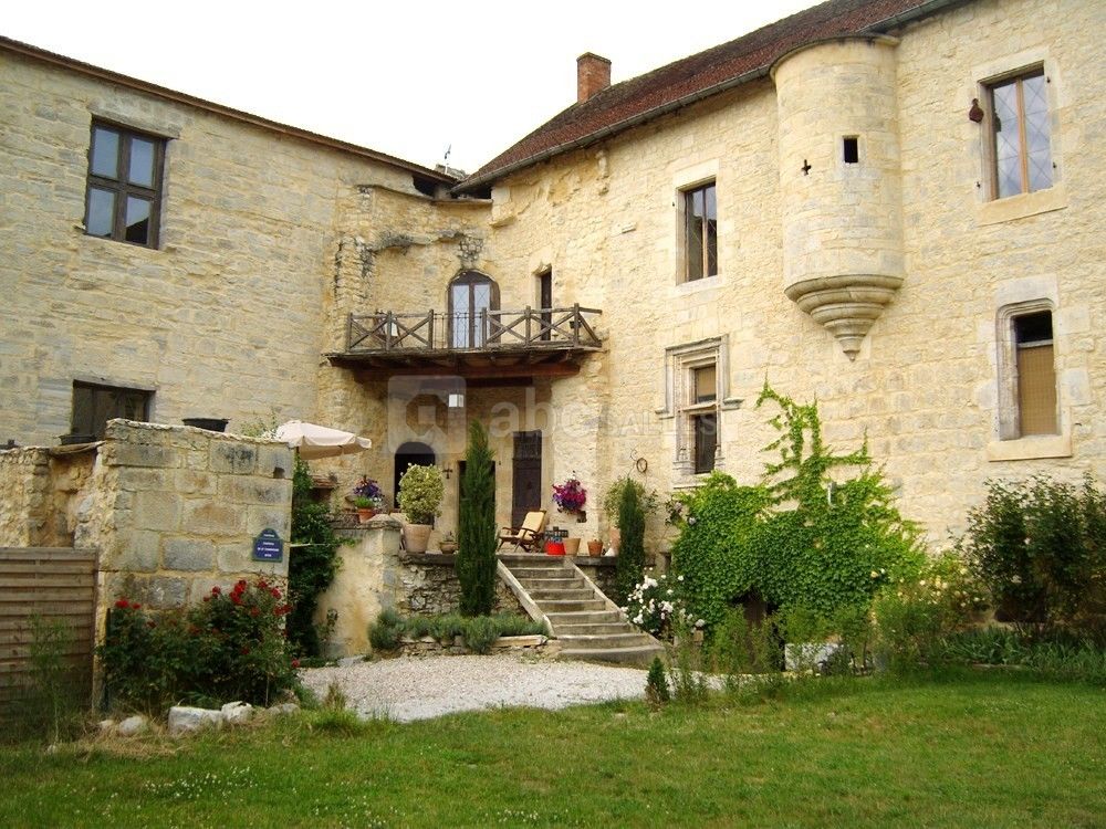 Château de St Chamarand ABC Salles