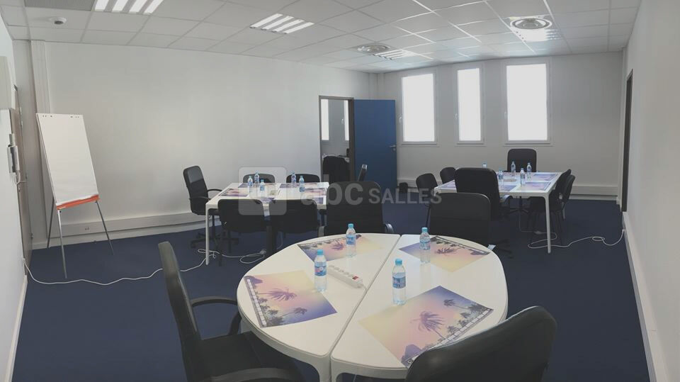 Salle de réunion Vincenzo en disposition Atelier