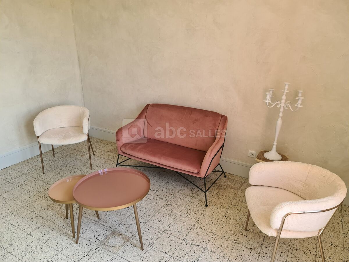 Petit Salon