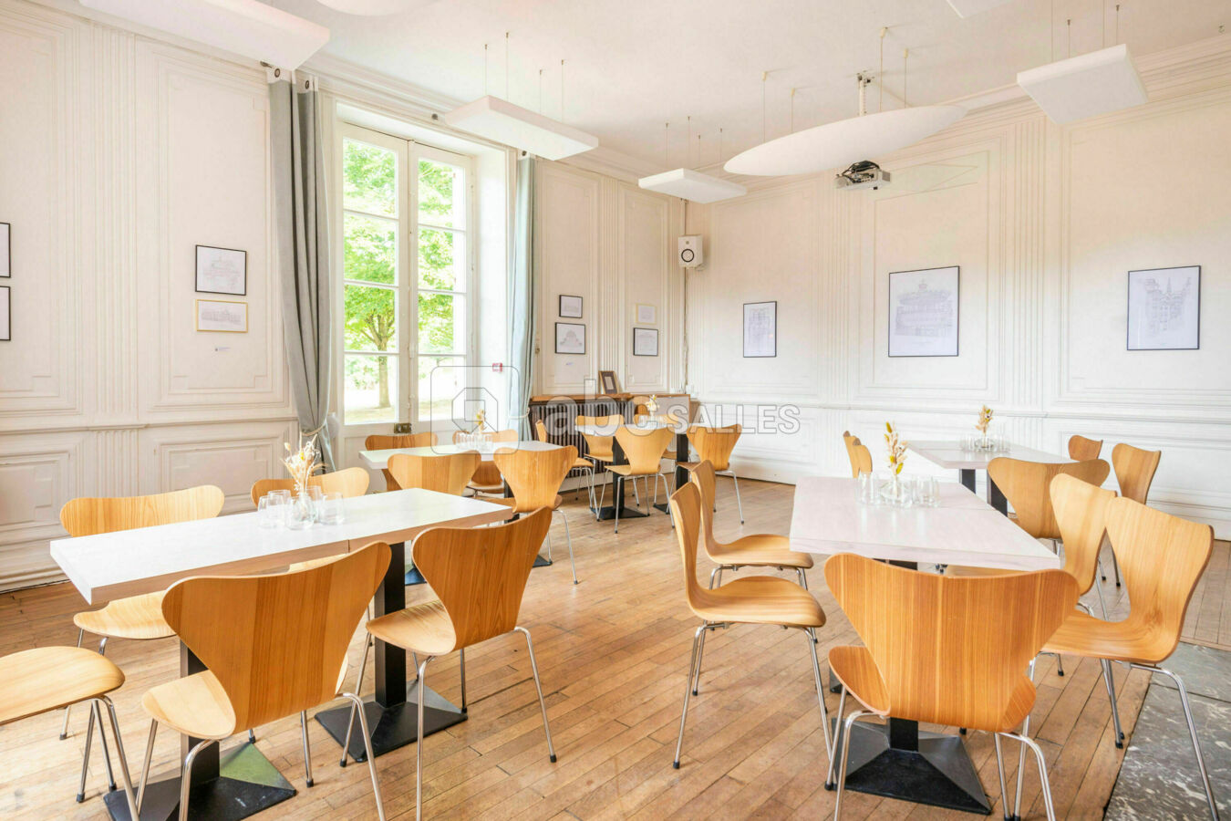Manoir de Procé - Grande salle restaurant - Configuration cabaret