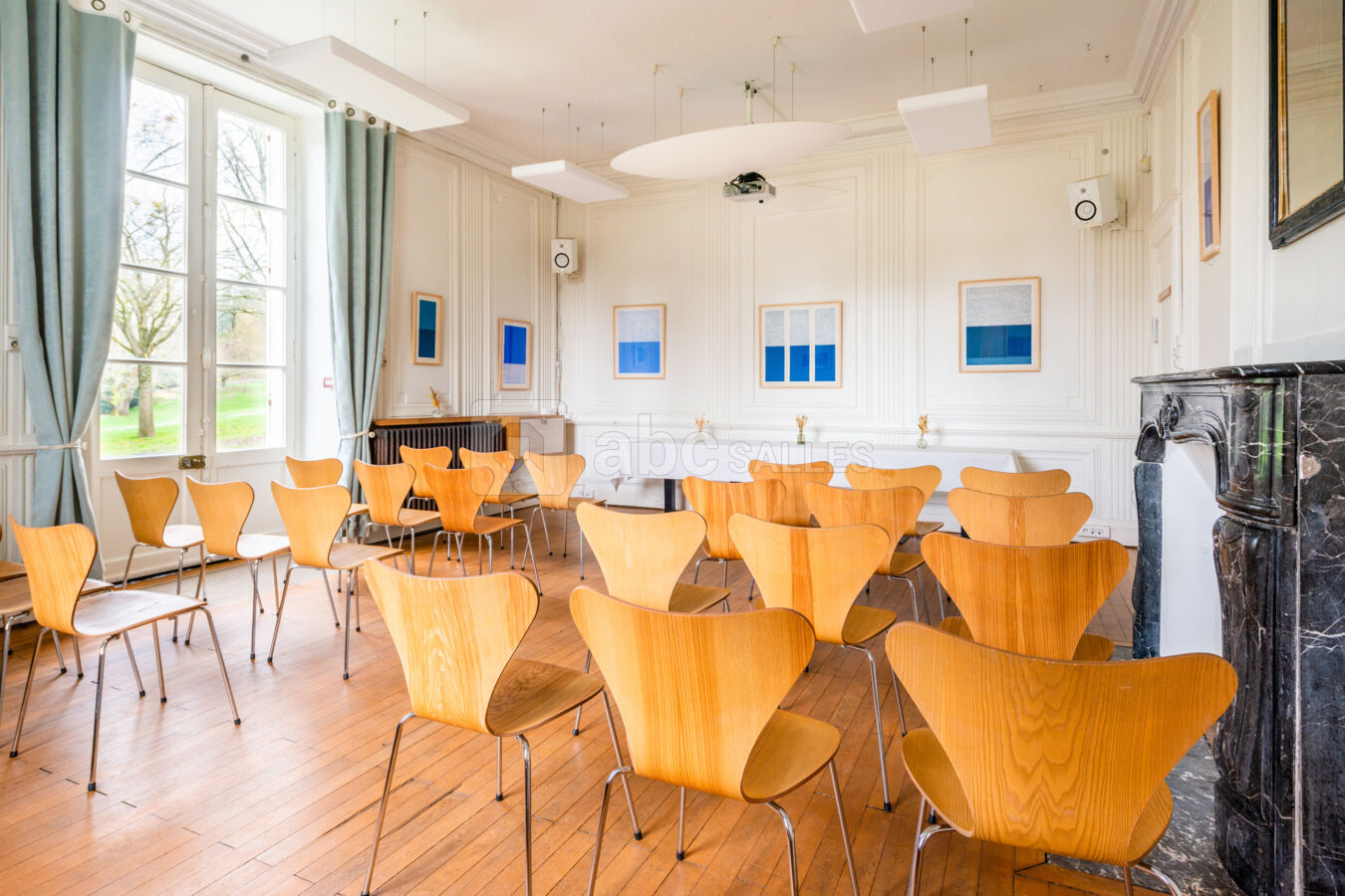 Manoir de Procé - Grande salle de restaurant - Configuration théâtre
