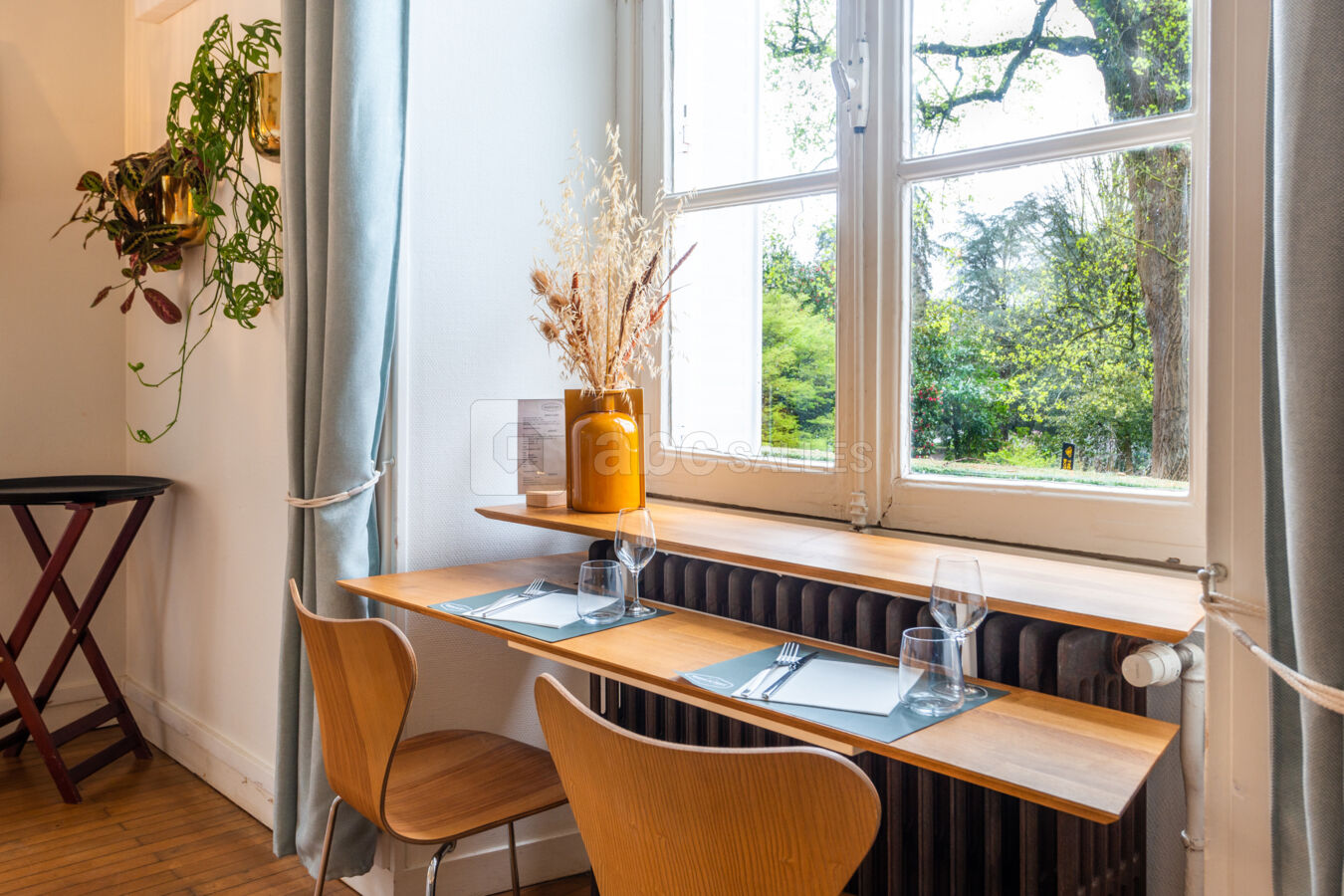 Manoir de Procé - Petite salle de restaurant - Tablette