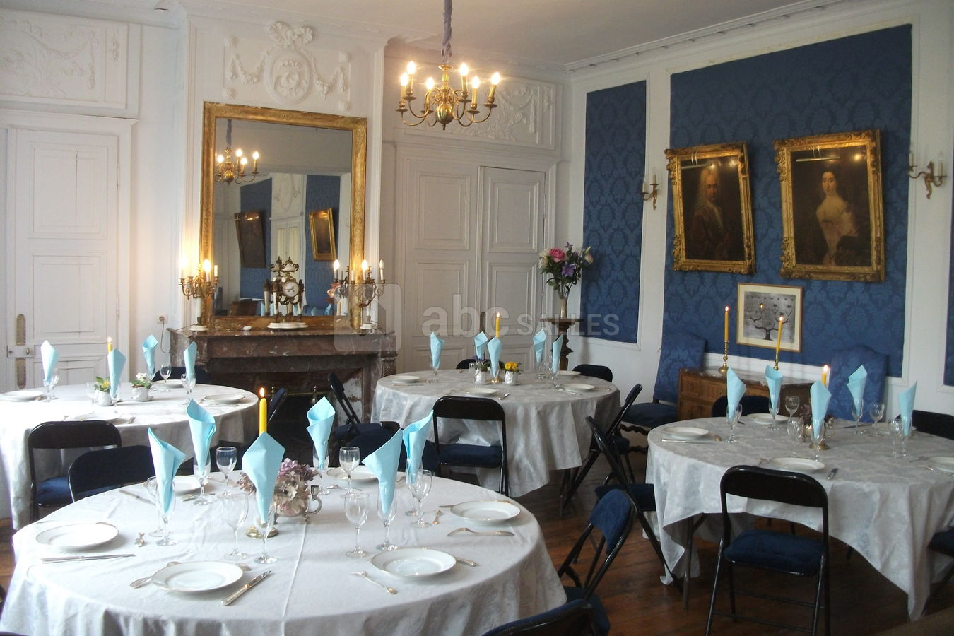 Grand salon table mariage