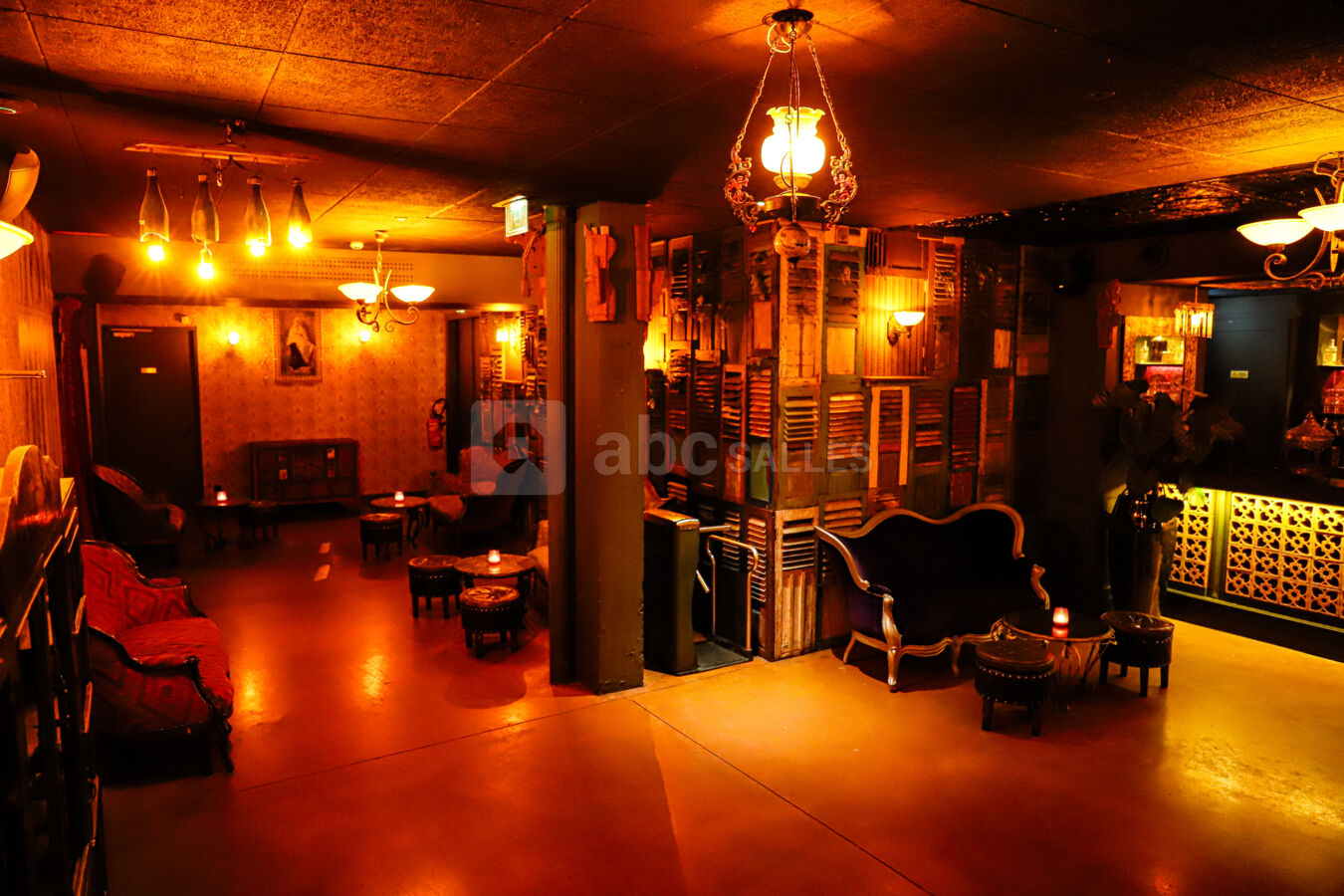 LE BAR ROUGE