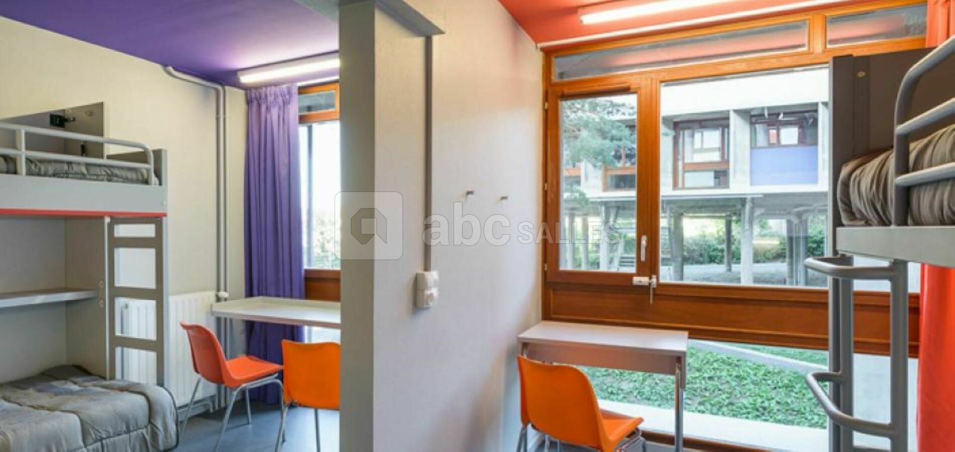 Espace travail des chambres à partager