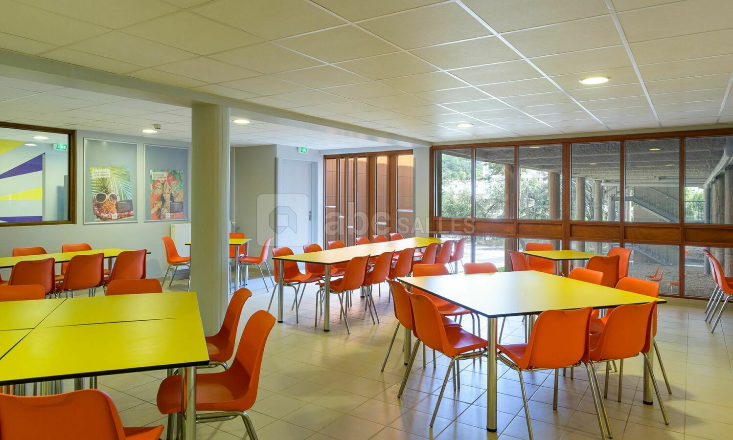 Salle commune de travail