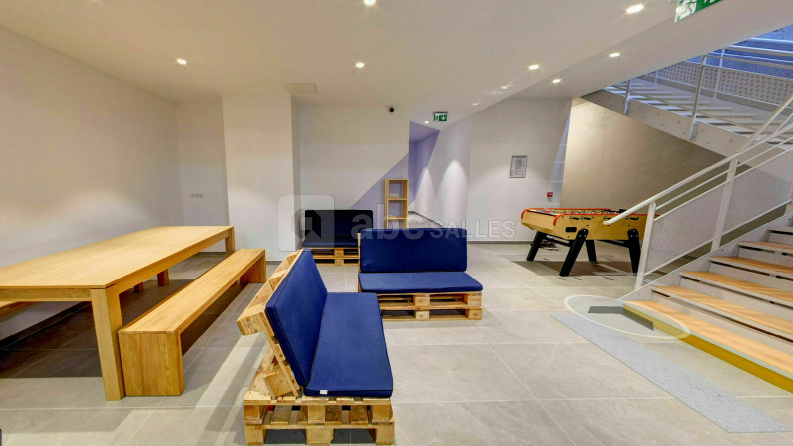 Espace chill sous-sol