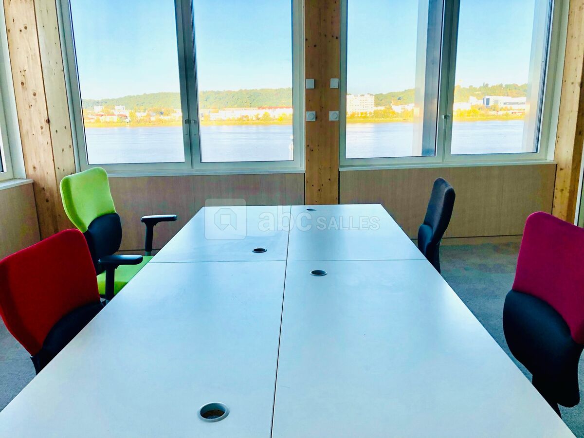 Bureau indépendant vue Garonne