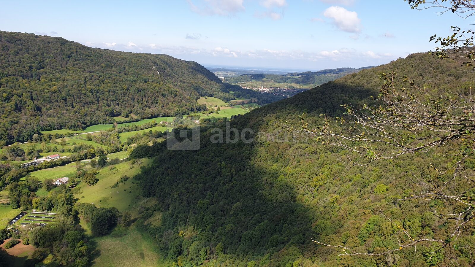 La reculée depuis le belvédère - 1h de randonnée