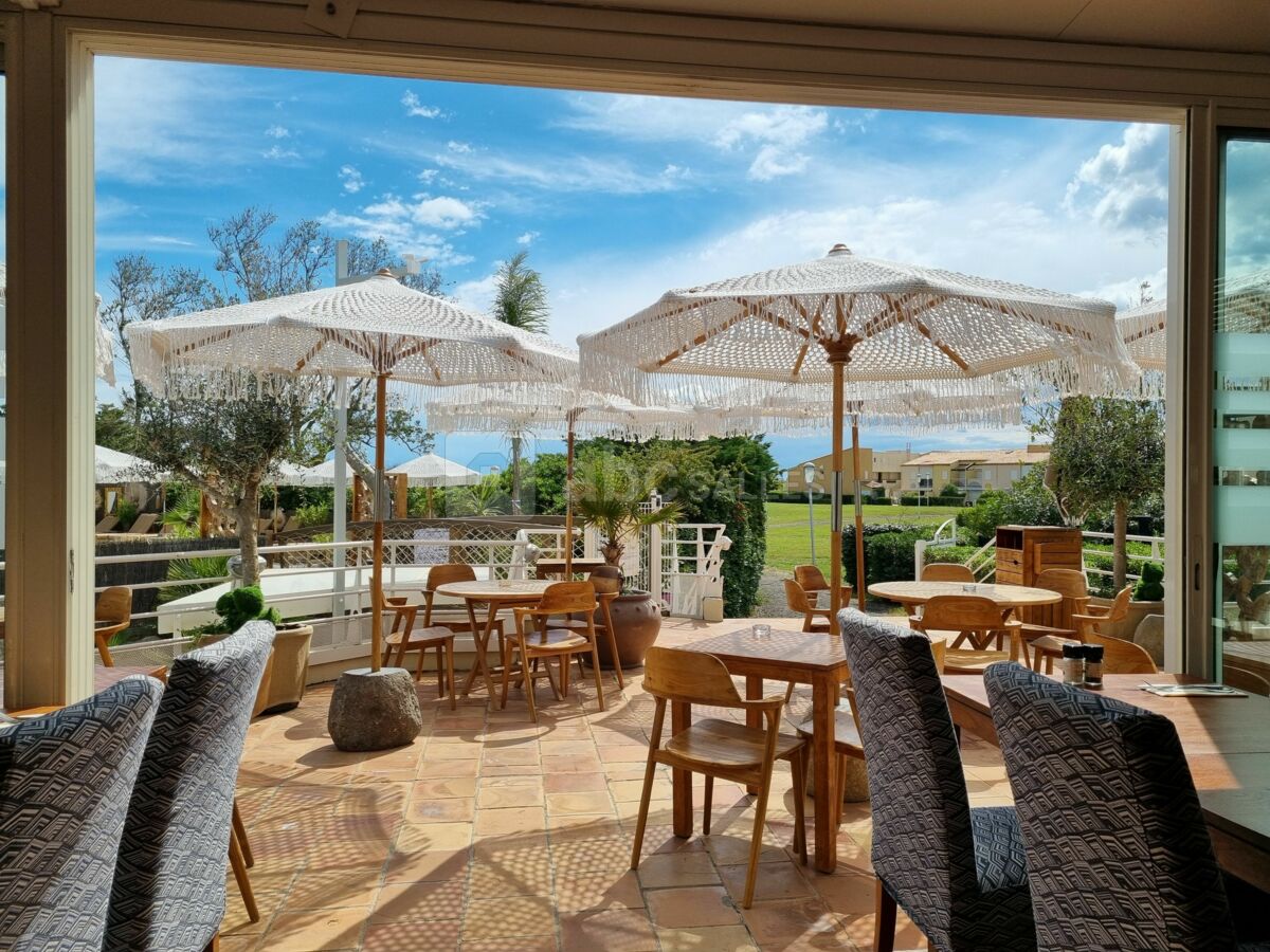 Terrasse extérieure restaurant