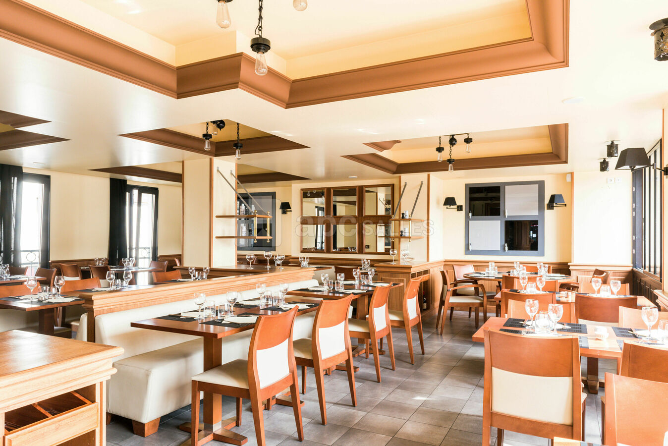 Salle du restaurant 1 - COTE CUISINE