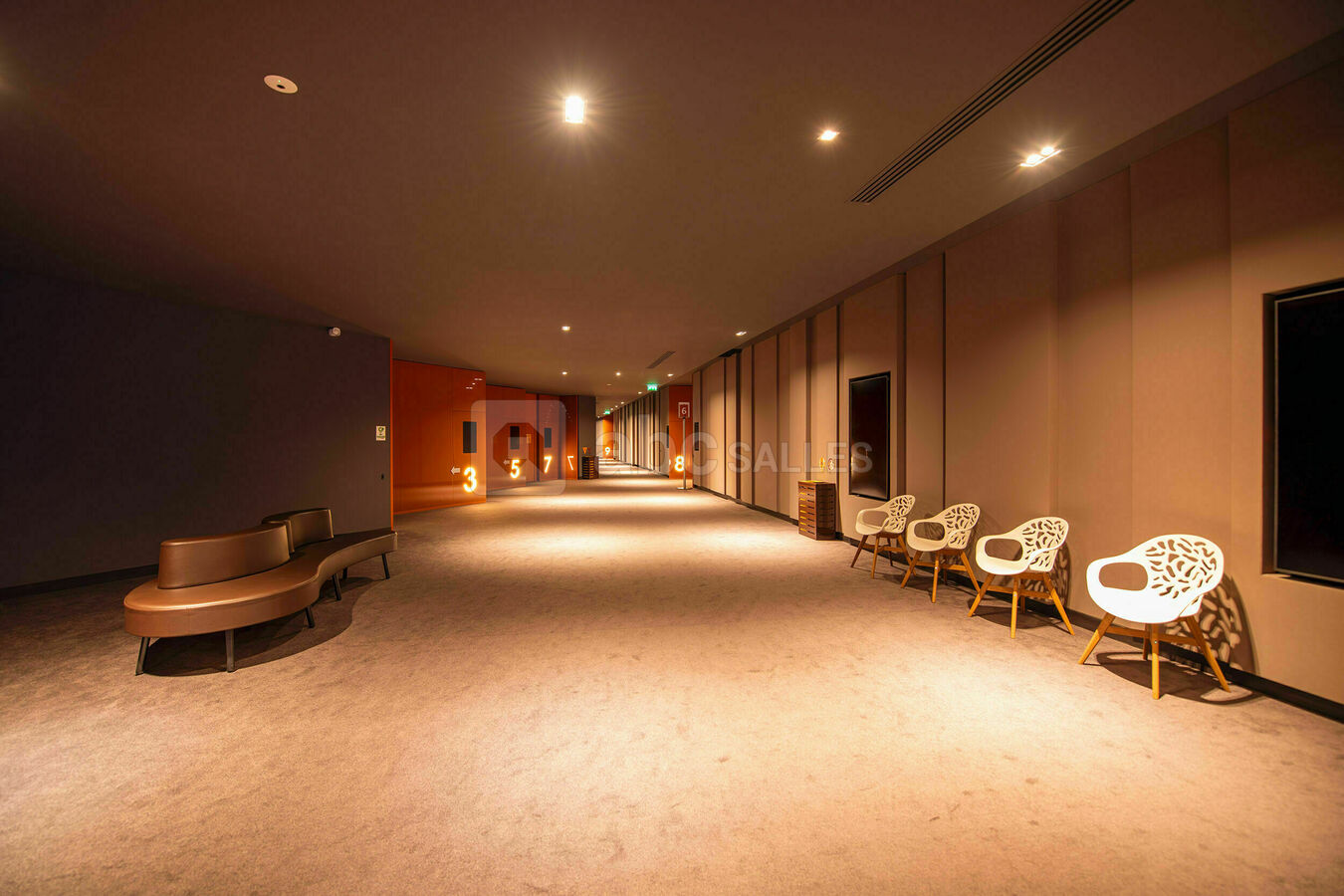 Pathé Tours - Hall