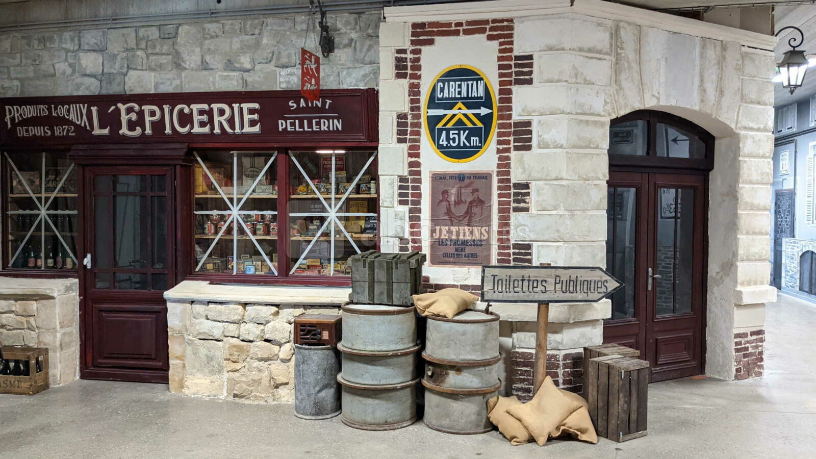 Rue André Gidon style année 40