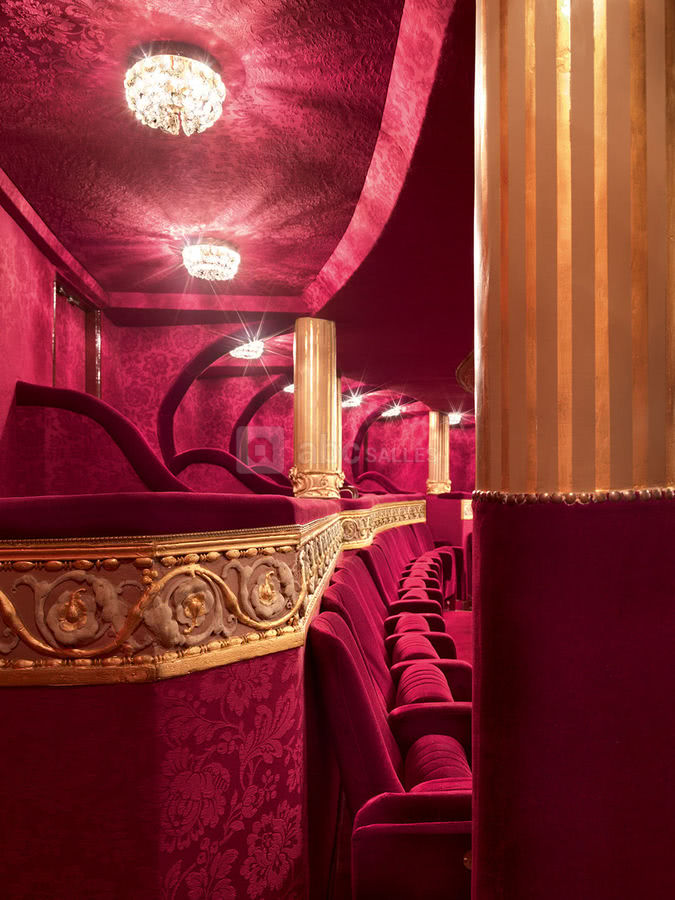 Auditorium -Loges