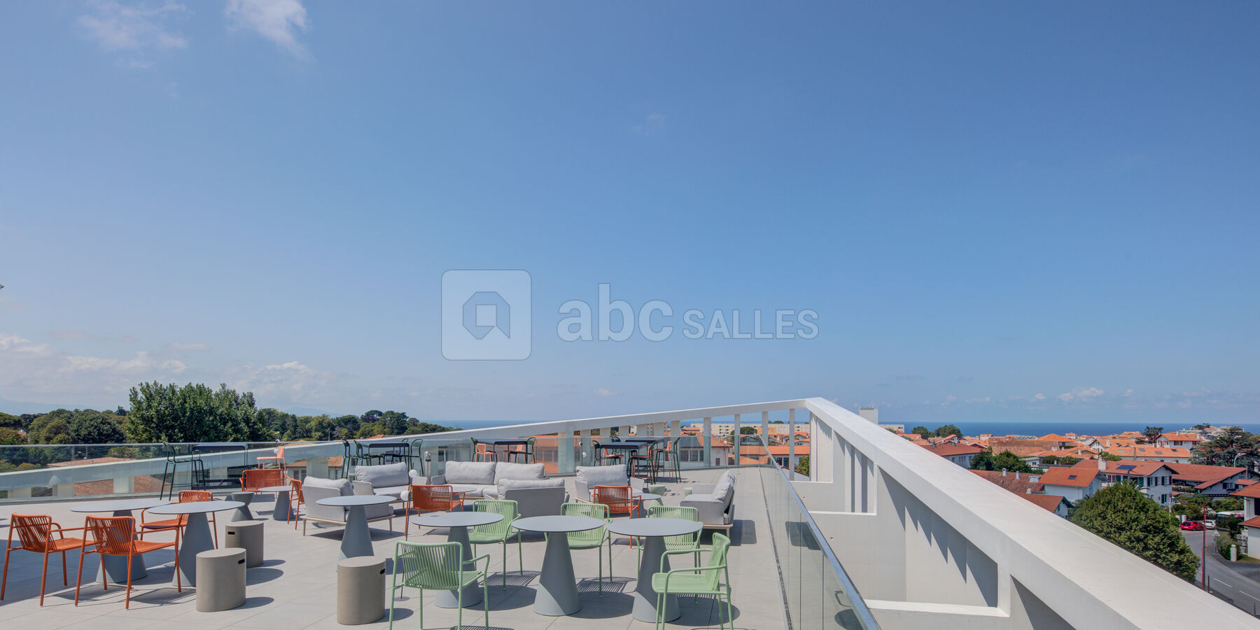 ROOFTOP LE CONNECTEUR BIARRITZ 01