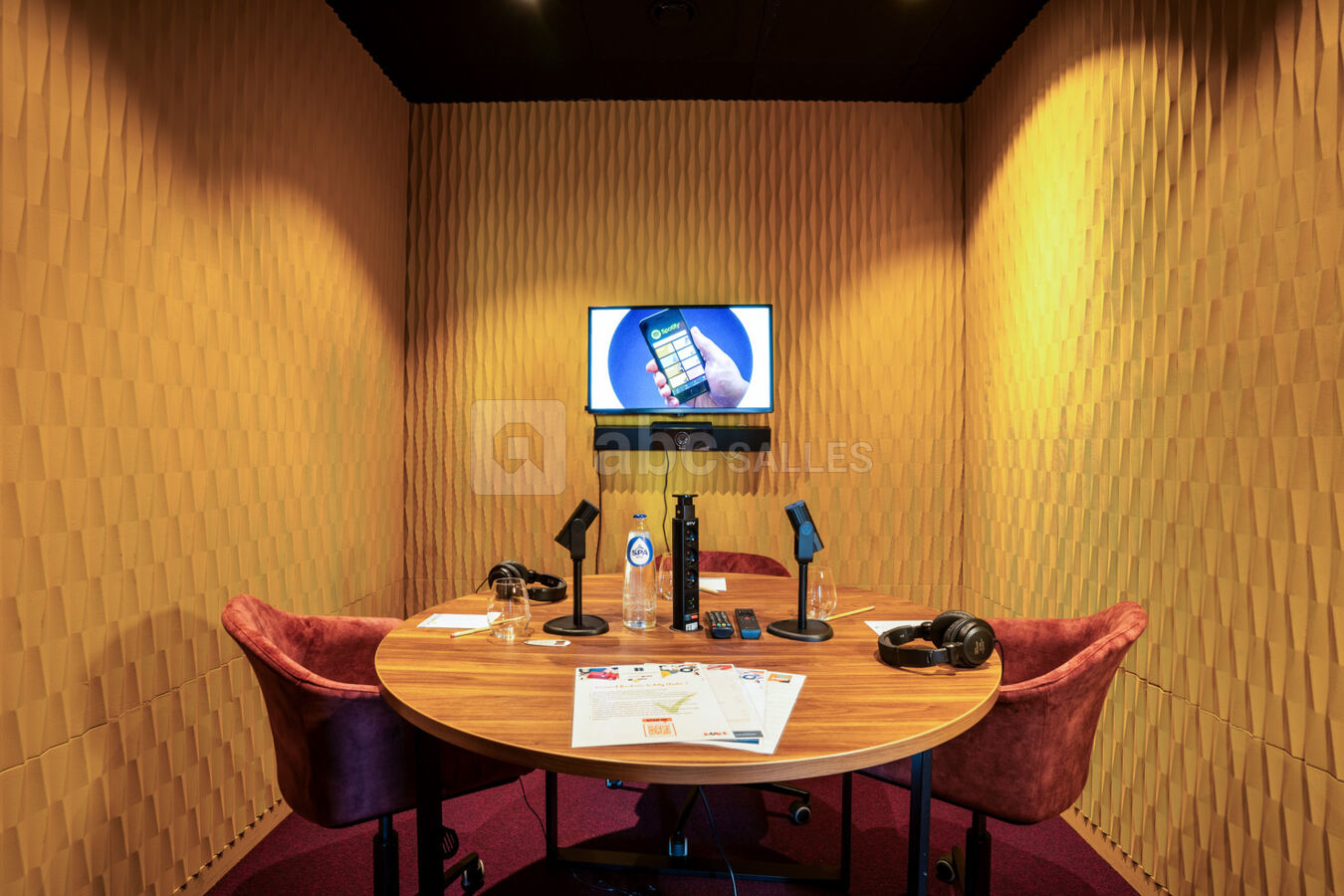 Salle pour 4 personnes ou salle Podcast