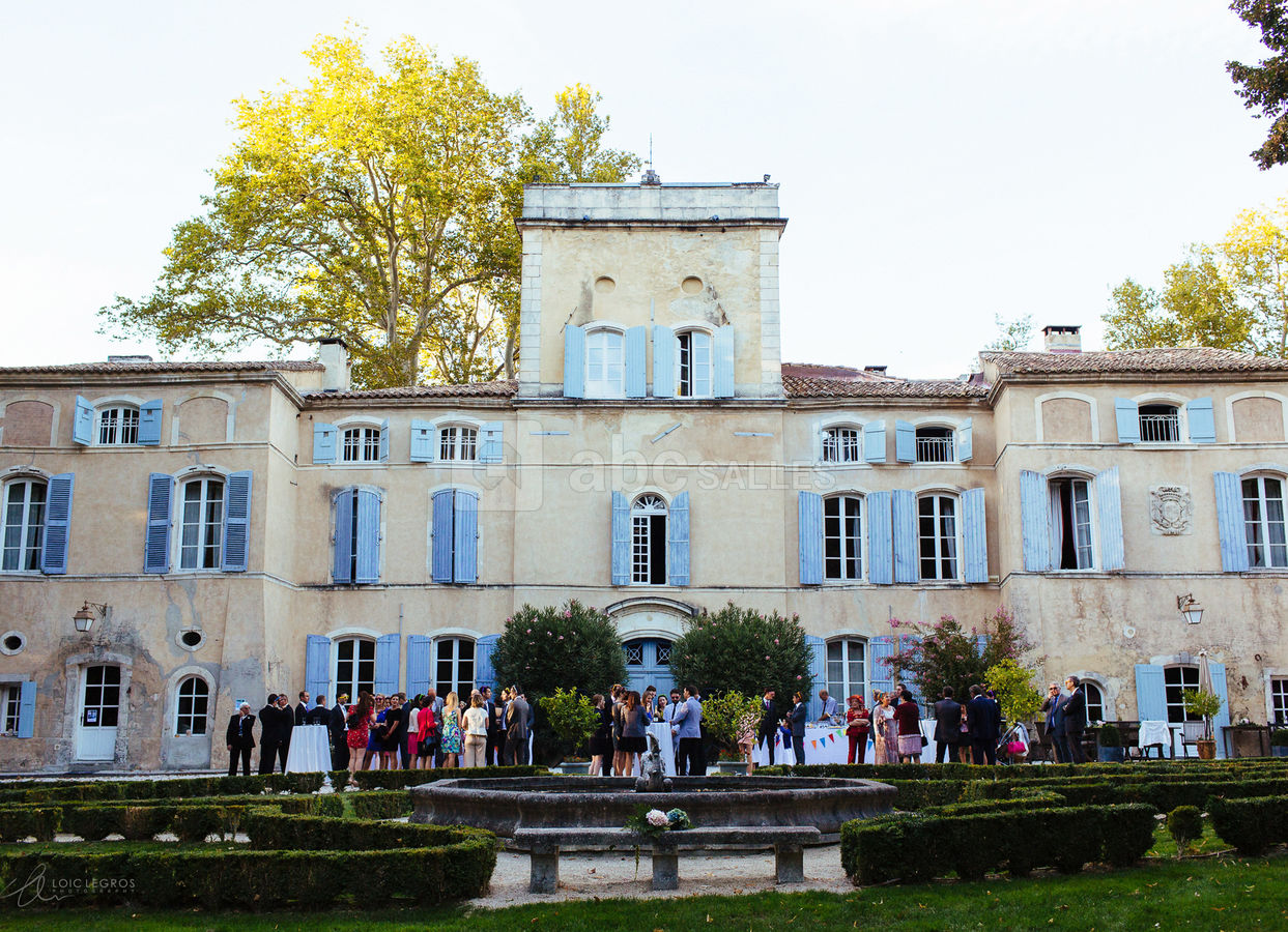 Buffetb devant le château