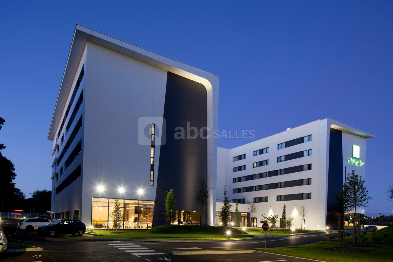 Façade de l'hôtel - Holiday Inn Paris CDG Airport