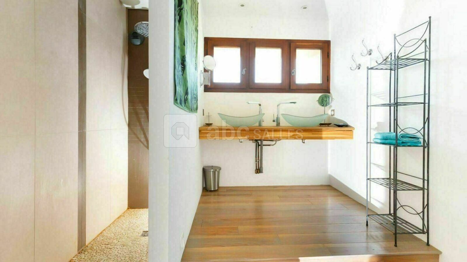 Salle d'eau à l'étage