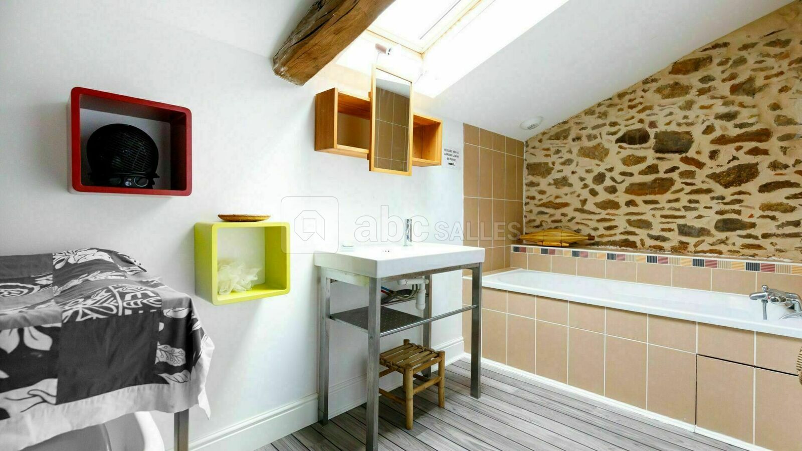 Salle de bain à l'étage