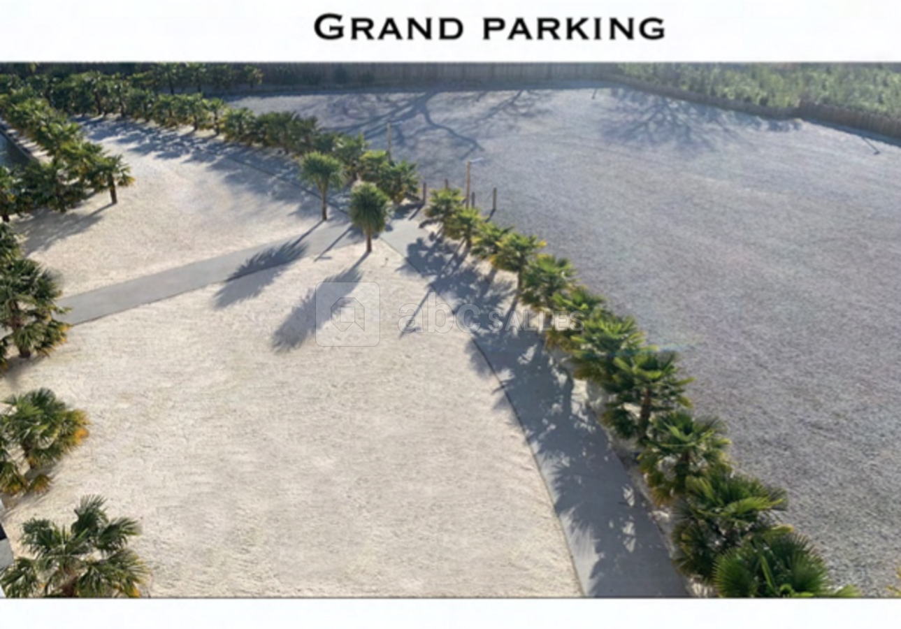 Grand Parking