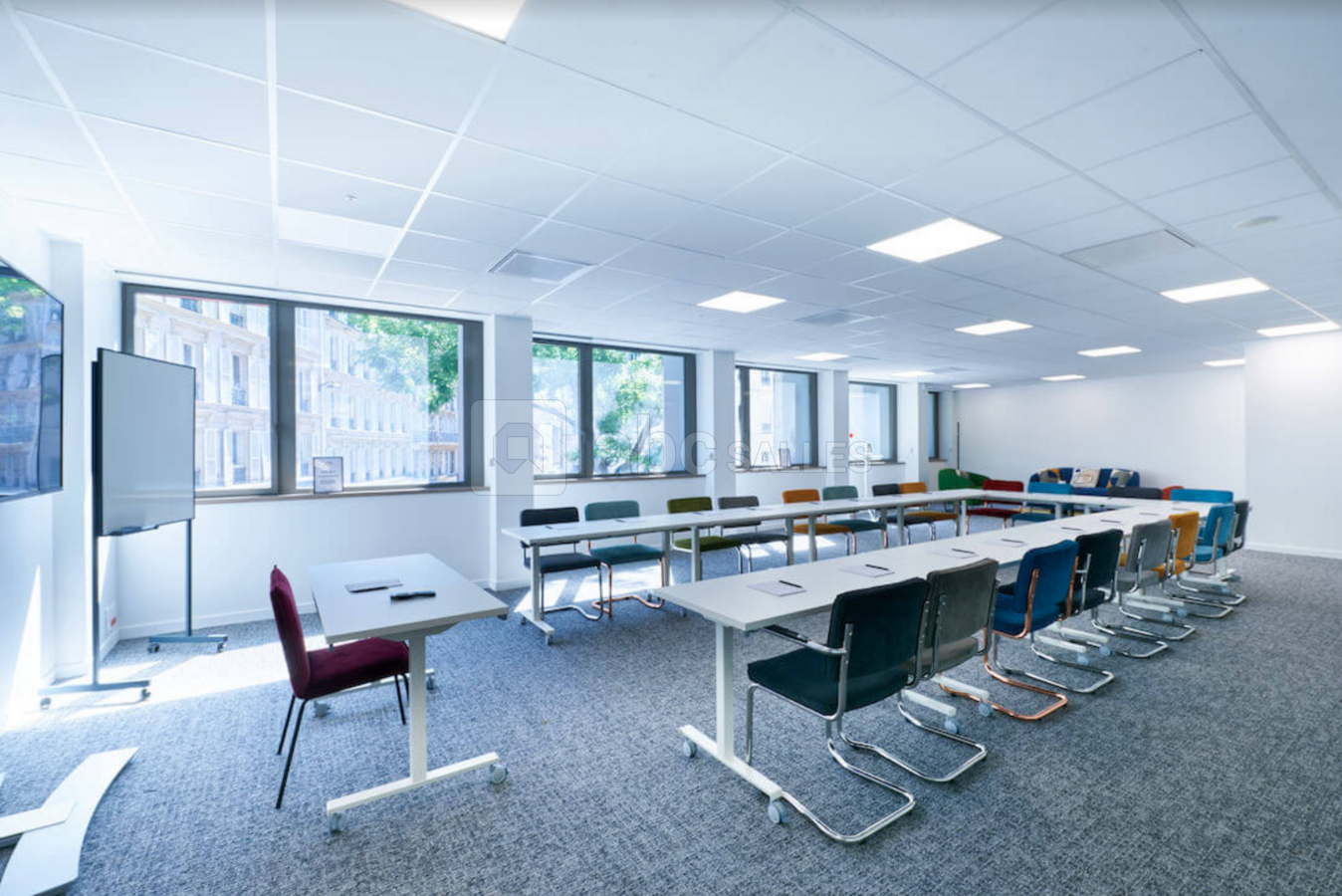 SALLE 105