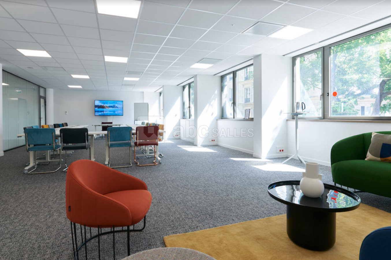 SALLE 105