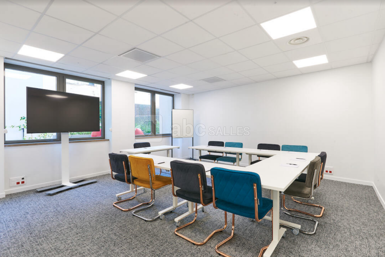 SALLE 106