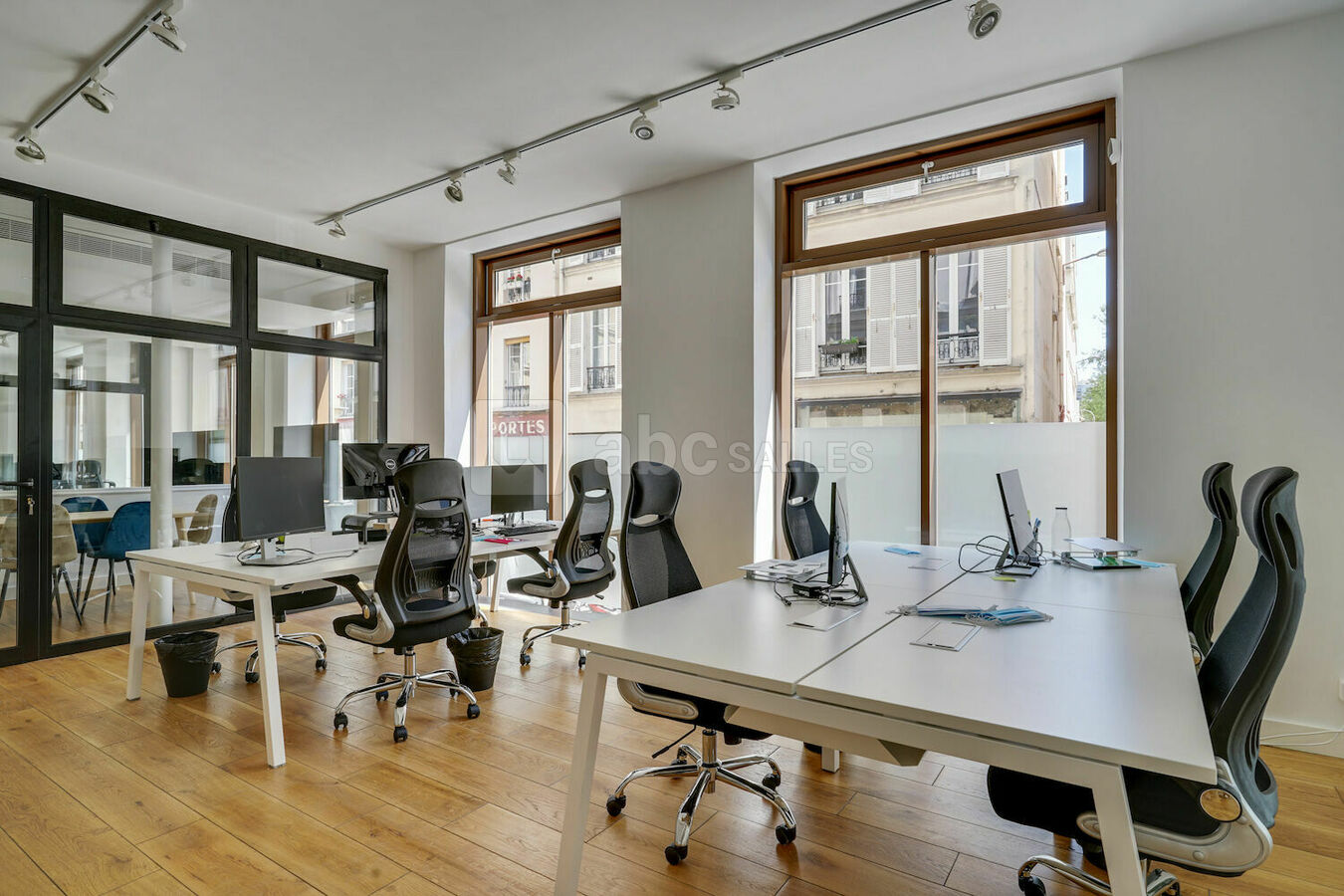 Grand open-space